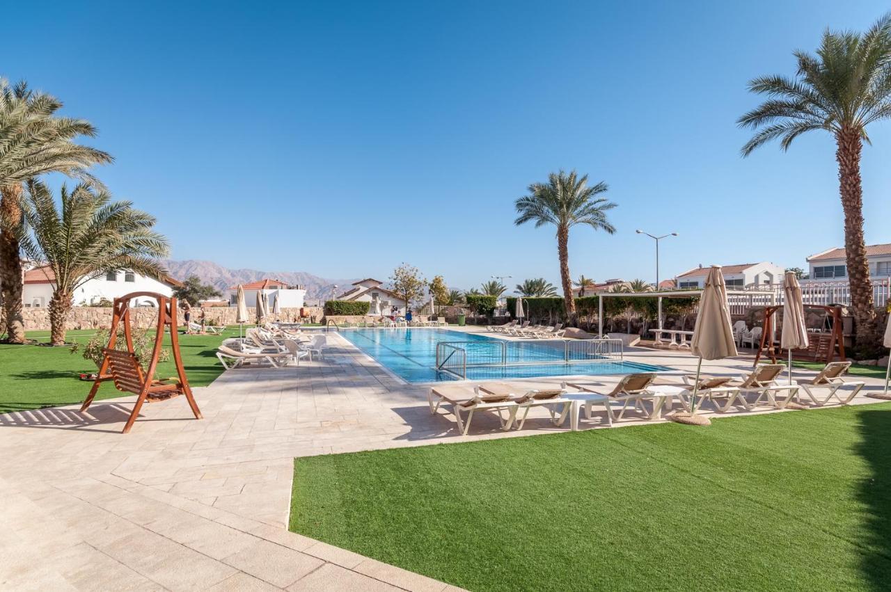 Renovated 3 Bedroom - With Pool Next The *