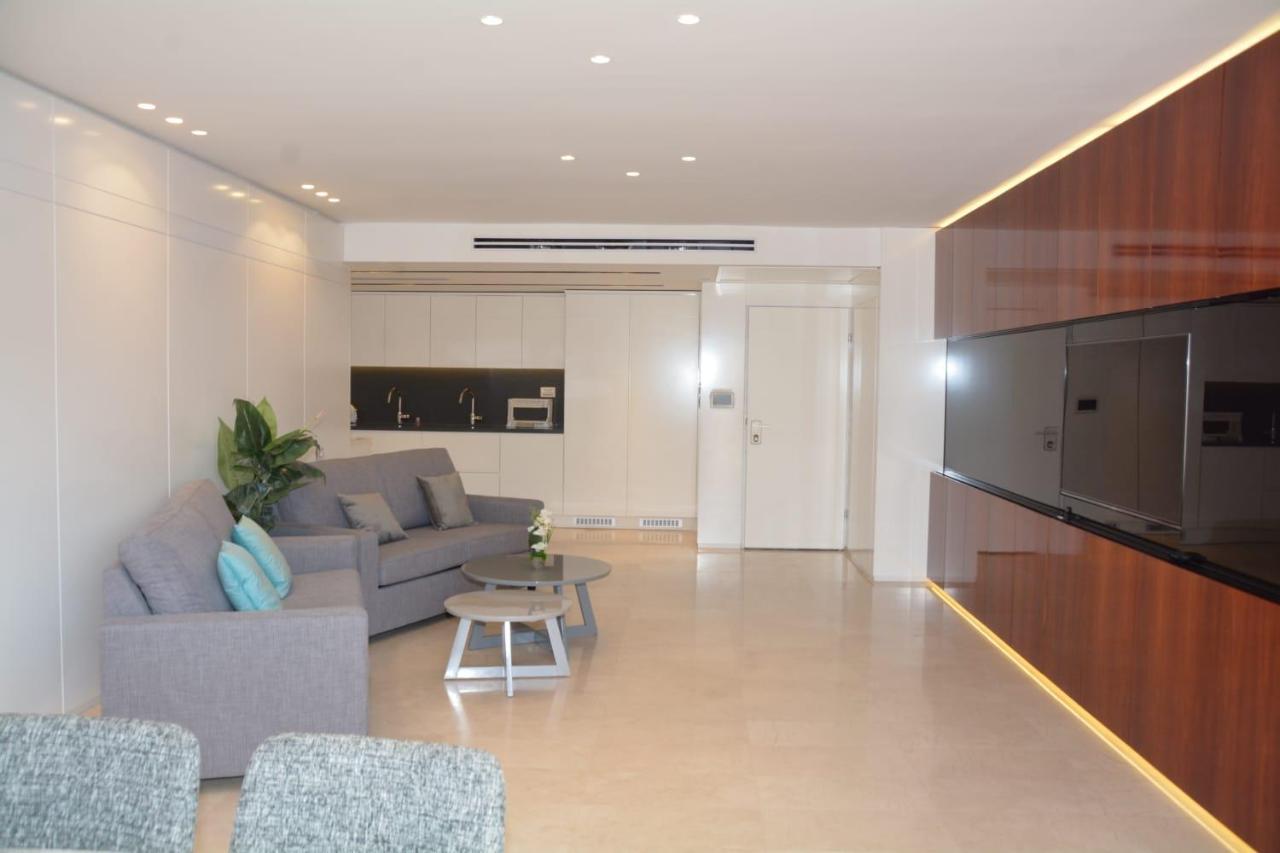 Renovated 3 Bedroom - With Pool Next The Eilat
